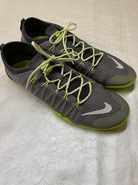 Nike Free 1.0 Cross Bionic Womens Training Sneakers in Grey and Green.